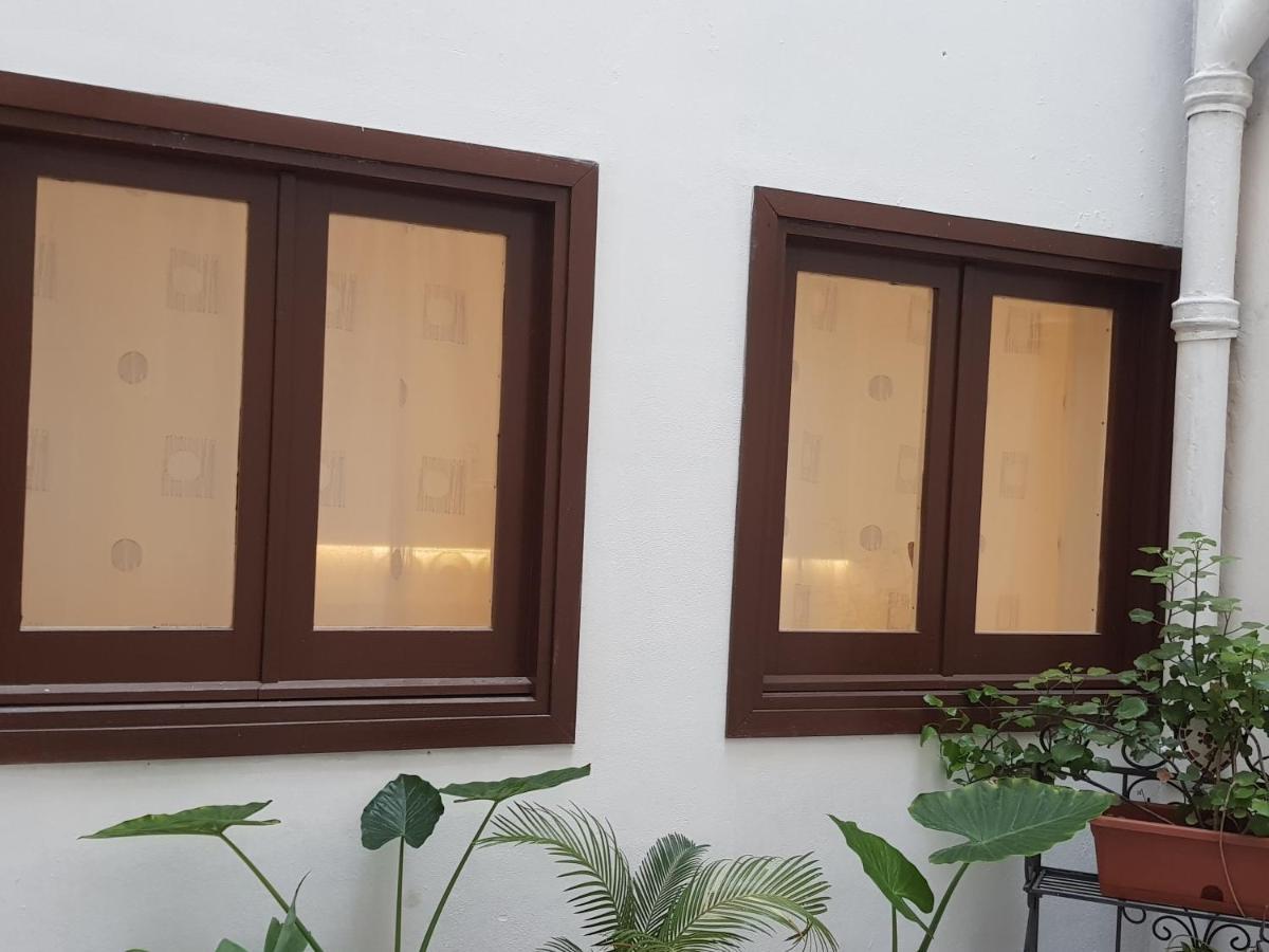 Dietro Il Massimo Palermo Exterior foto